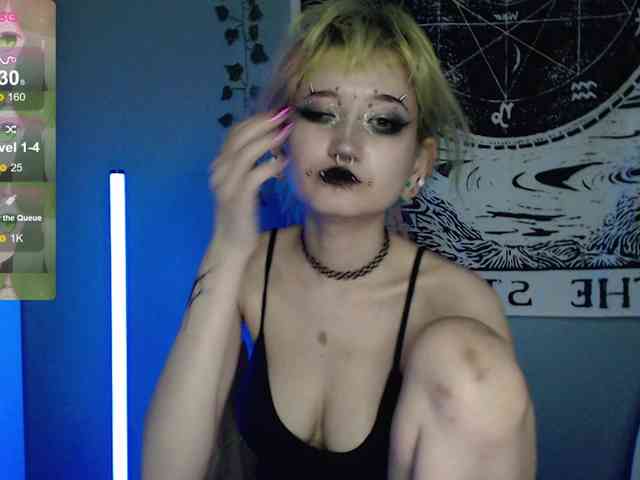 Trish-Taylor webcam