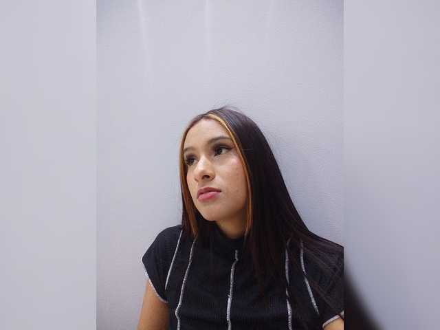 Tara-Hillss live cam on BongaCams