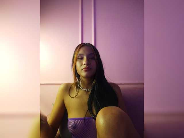 Tara-Hillss live cam on BongaCams