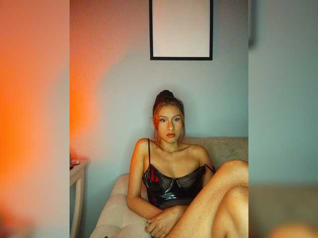 Tara-Hillss live cam on BongaCams