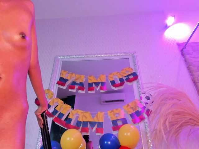Tara-Hillss live cam on BongaCams