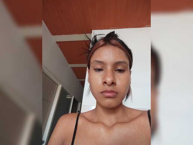 Tara-Hillss live cam on BongaCams