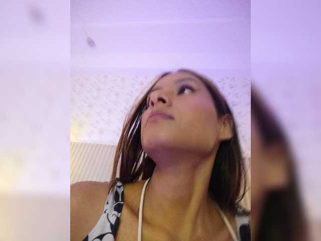 Tara-Hillss live cam on BongaCams