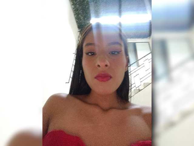 Tara-Hillss live cam on BongaCams