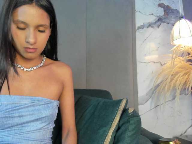 Tara-Hillss live cam on BongaCams