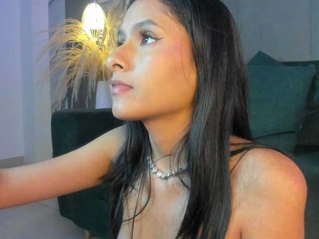 Tara-Hillss live cam on BongaCams