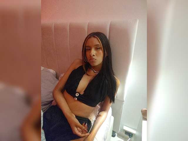 Tara-Hillss live cam on BongaCams