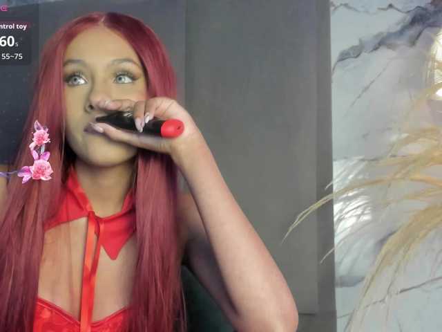 Tara-Hillss live cam on BongaCams