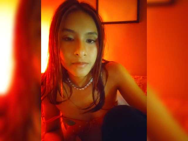Tara-Hillss live cam on BongaCams