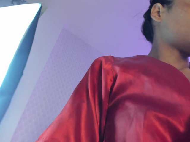 Tara-Hillss live cam on BongaCams