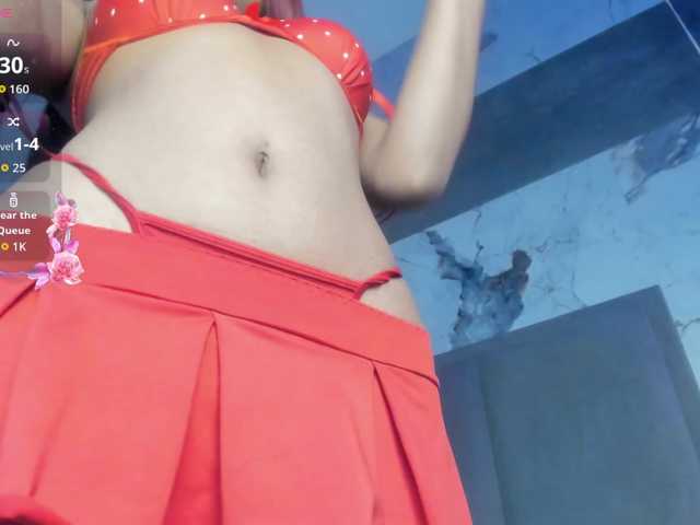 Tara-Hillss live webcam show