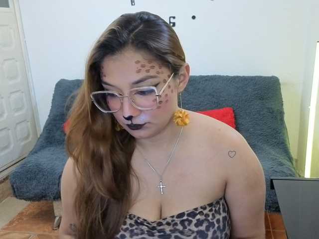 carladubois live cam preview