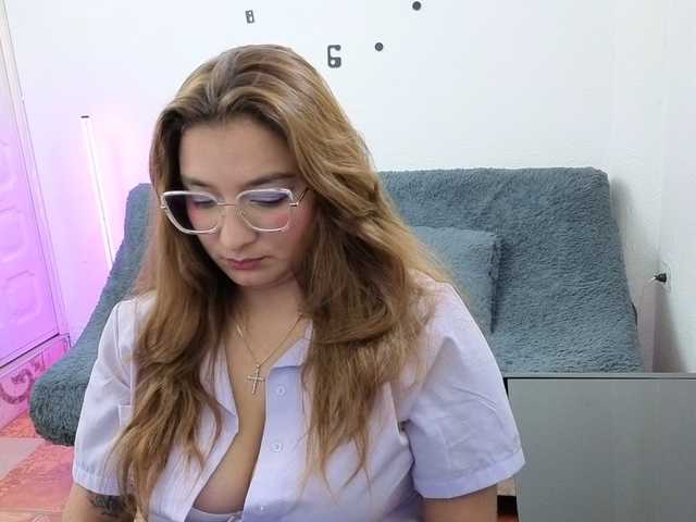 carladubois live cam on BongaCams