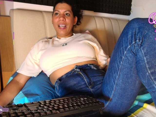 wilmauryssexy live cam on BongaCams