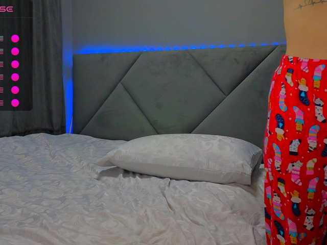 SeLeNaa live cam