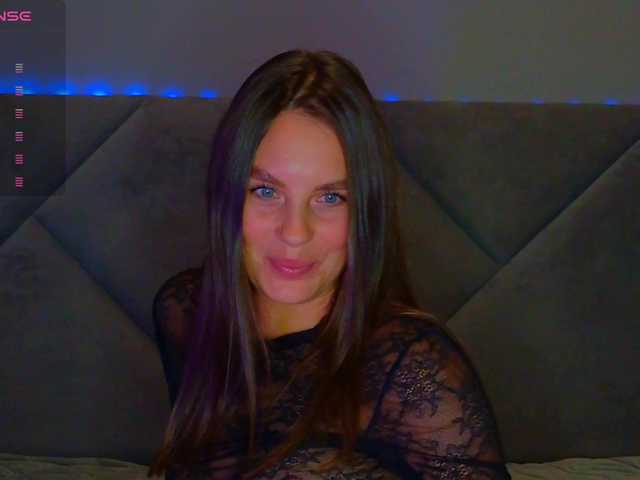 SeLeNaa live cam on BongaCams