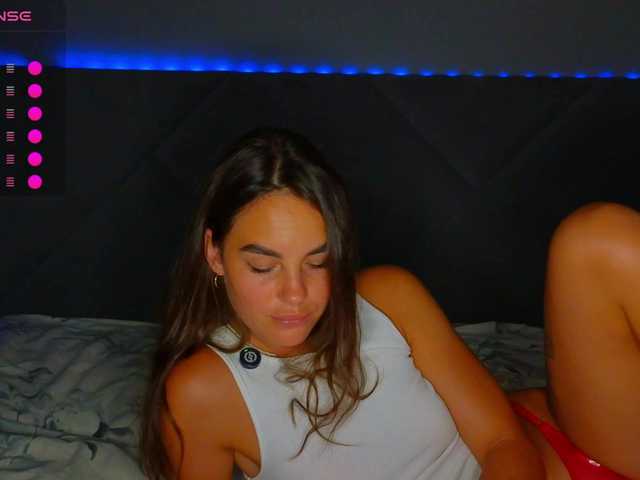 SeLeNaa live cam on BongaCams