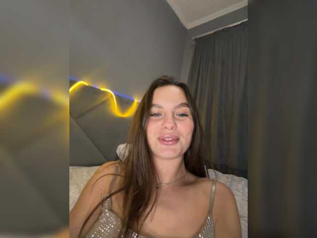 Valeriyaaa live cam