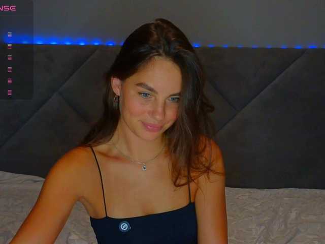 SeLeNaa live cam on BongaCams