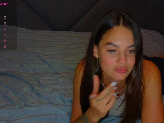 SeLeNaa live cam on BongaCams