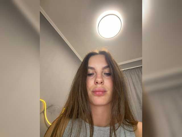 SeLeNaa, en directo ahora en BongaCams