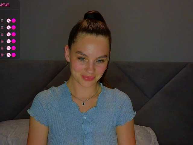 SeLeNaa live cam on BongaCams