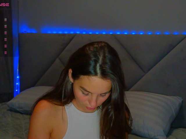 SeLeNaa live cam on BongaCams
