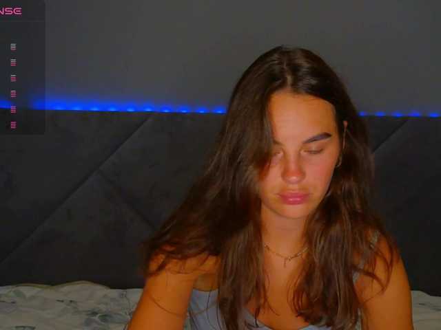 VALERIYAAA live webcam show