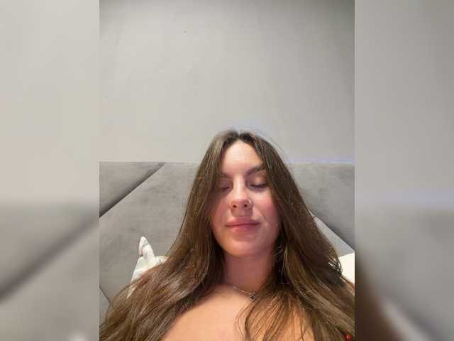 SeLeNaa live cam