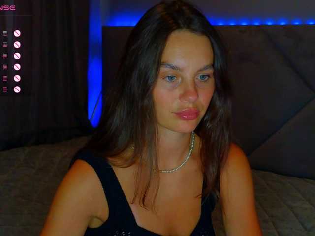 SeLeNaa live cam on BongaCams
