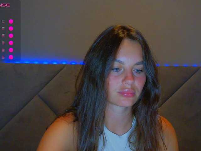 VALERIYAAA live webcam show