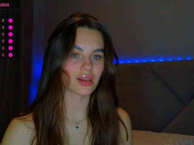 VALERIYAAA webcam