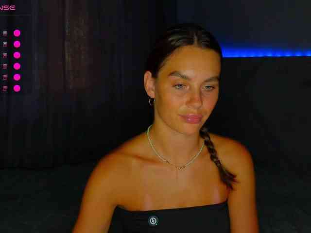 VALERIYAAA webcam