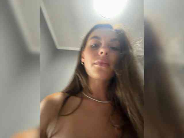 SeLeNaa Sex Cam Show