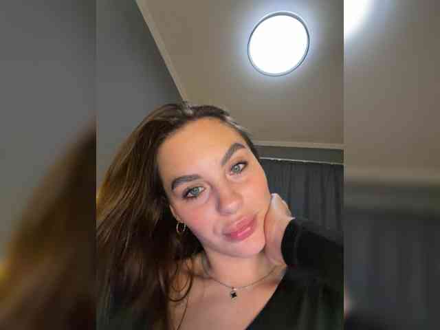 VALERIYAAA webcam