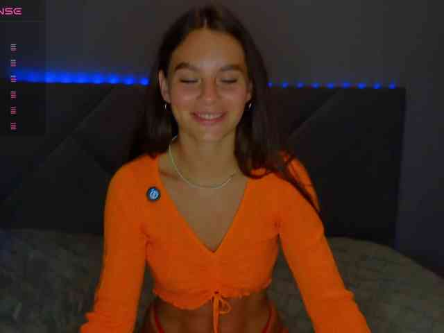VALERIYAAA webcam