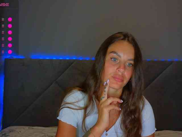 VALERIYAAA webcam