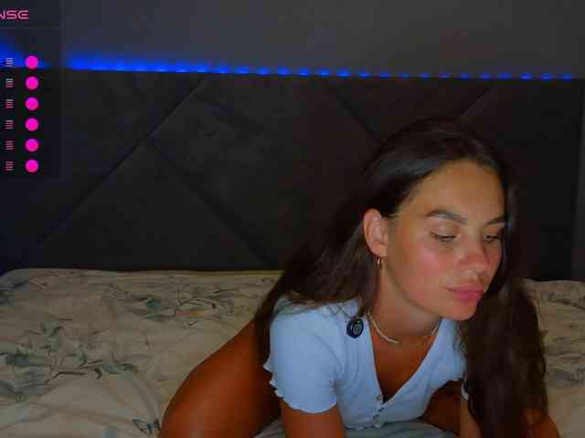 VALERIYAAA webcam