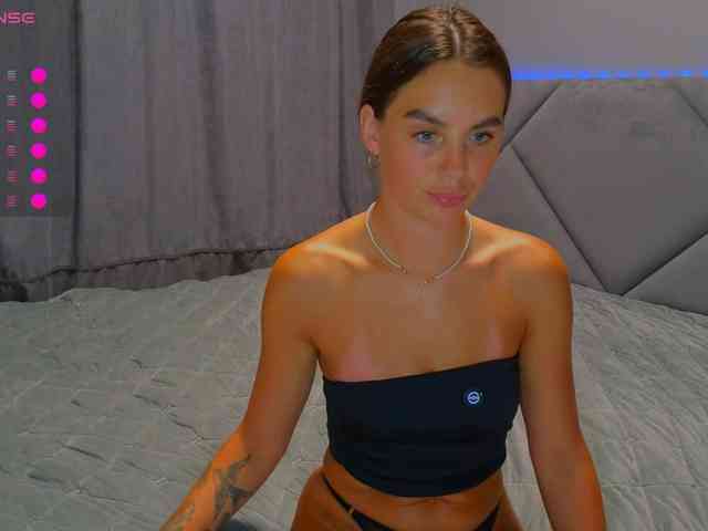 VALERIYAAA webcam