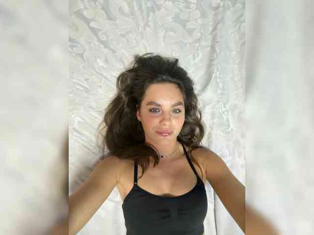 Model: VALERIYAAA