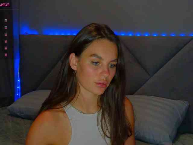 Model: VALERIYAAA