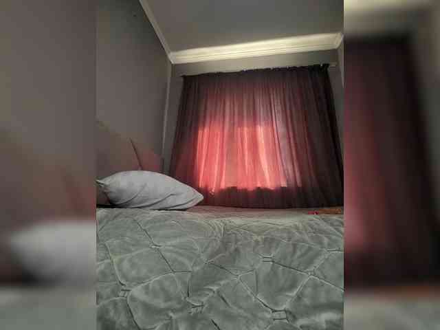 VALERIYAAA webcam