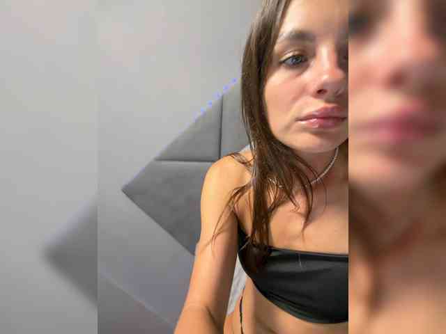 VALERIYAAA webcam