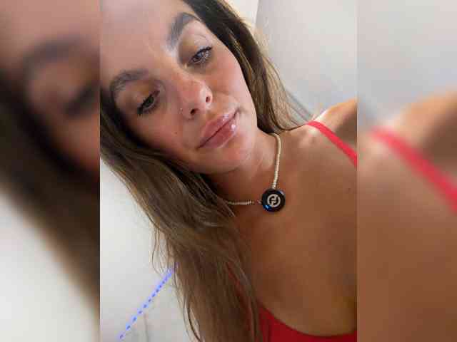 VALERIYAAA webcam