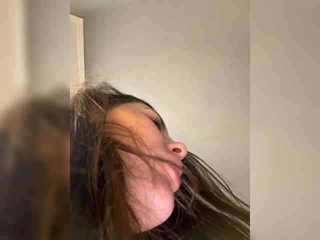 VALERIYAAA webcam