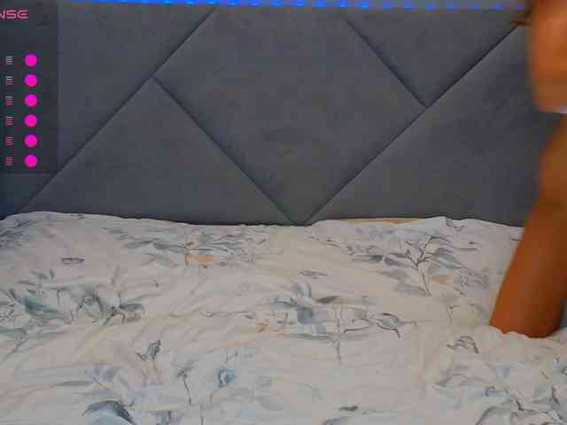 VALERIYAAA webcam
