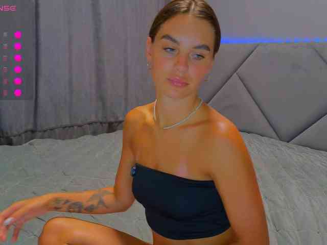 VALERIYAAA webcam