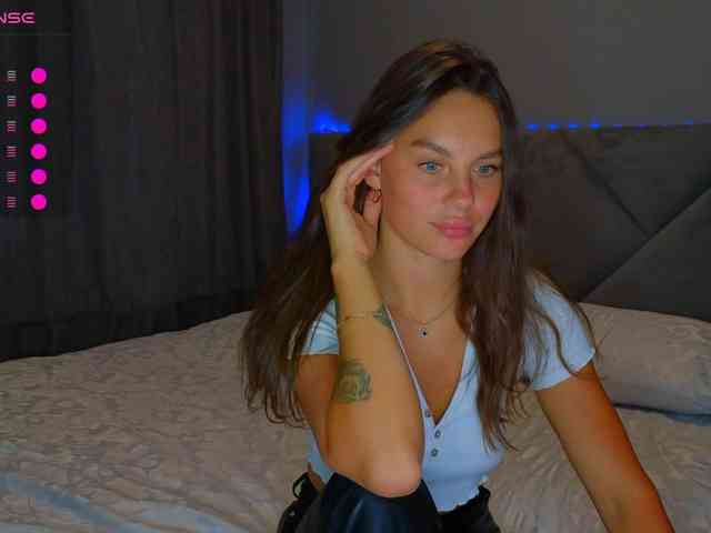VALERIYAAA webcam