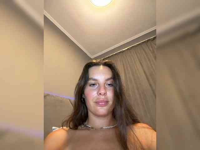 VALERIYAAA webcam