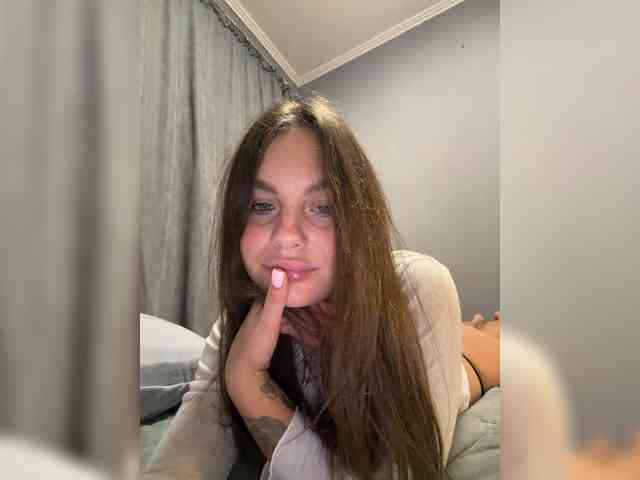 VALERIYAAA webcam